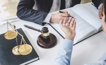 Văn phòng luật sư chuyên nghiệp tại khu vực Houston TX 77036