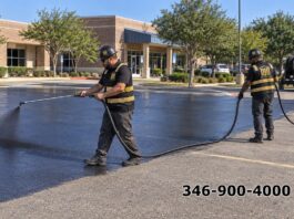 Phủ Sealcoat Bãi Đậu Xe Tại Houston | 188 CONSTRUCTION Phủ Sealcoat Bãi Đậu Xe Tại Houston